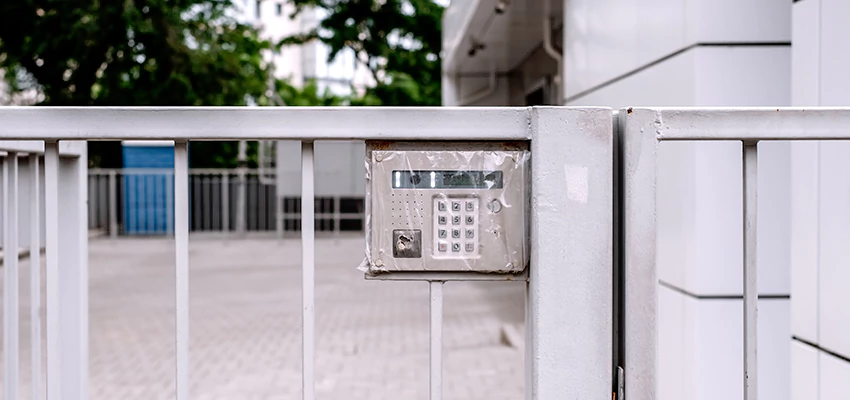 Gate Locks For Metal Gates in McFarland, California